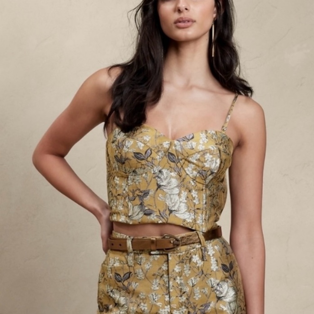 Banana republic floral top